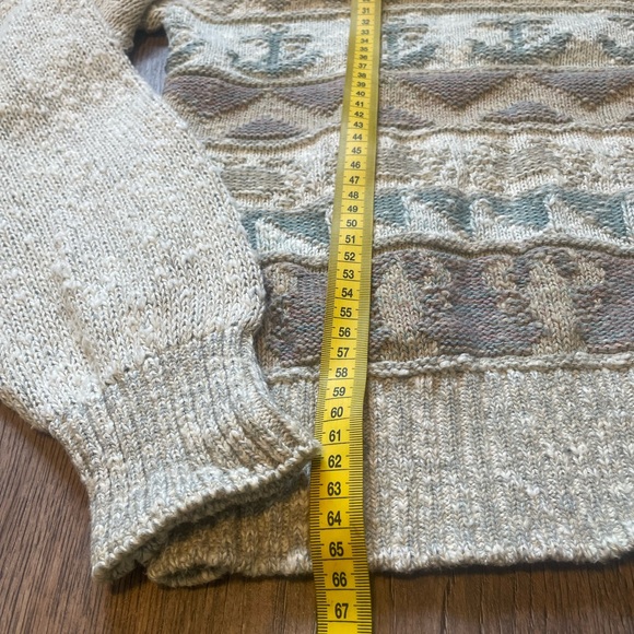 Y2K Cozy Beige and Blue Patterned Sweater - Picture 7 of 8